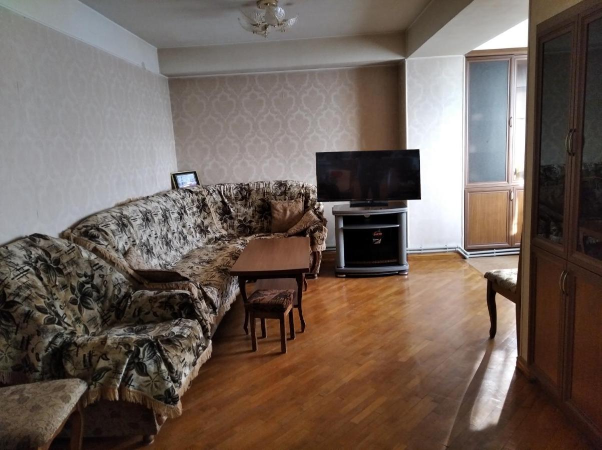 3 Room Apartment In Small Center Of Γιερεβάν Εξωτερικό φωτογραφία