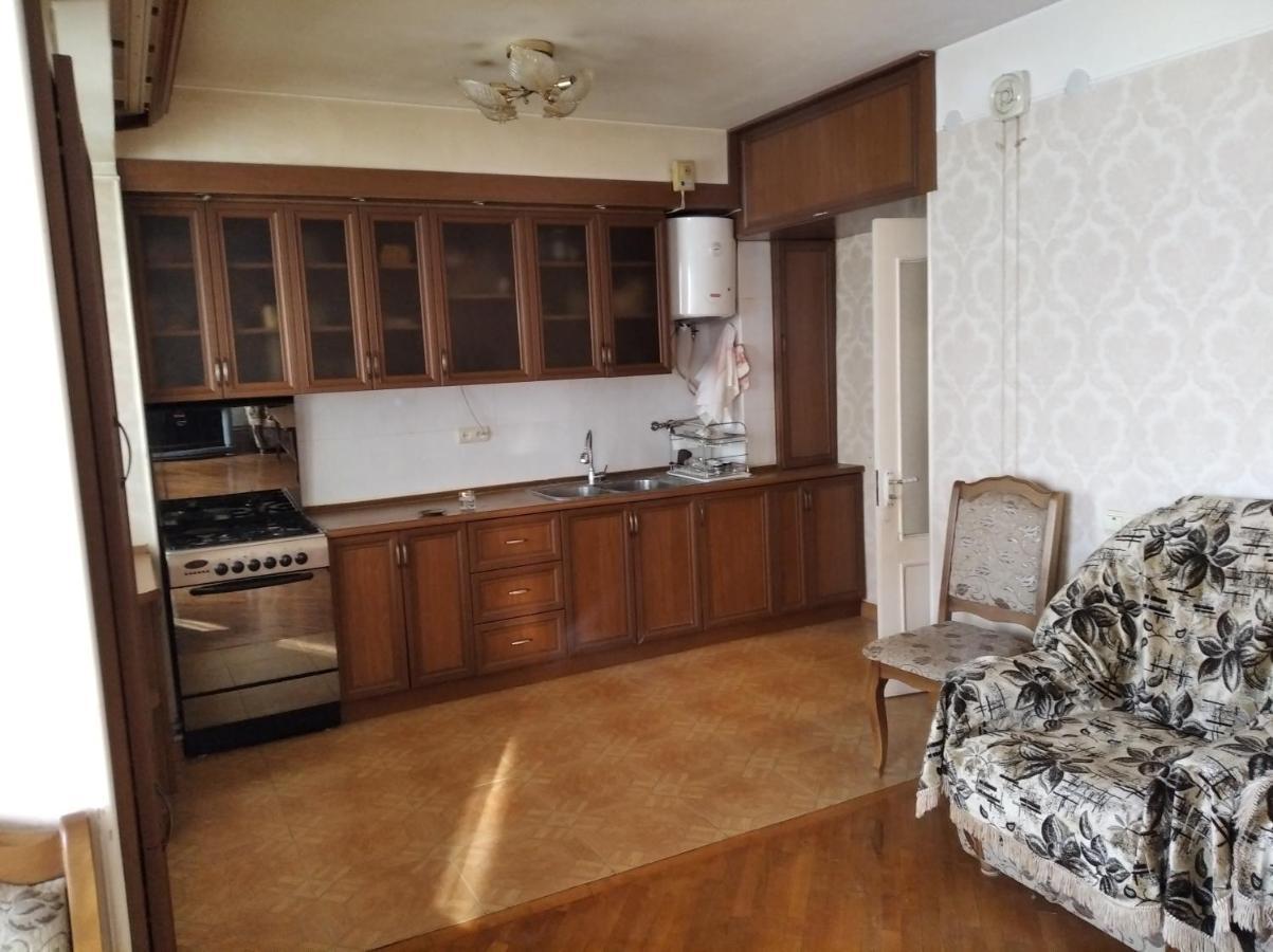 3 Room Apartment In Small Center Of Γιερεβάν Εξωτερικό φωτογραφία
